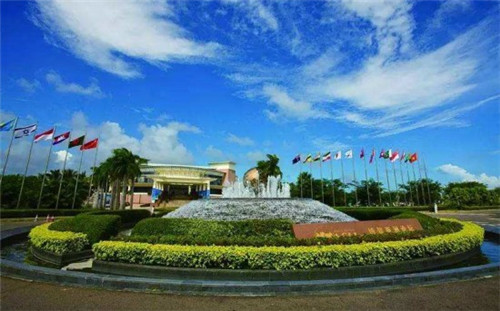 加盟七友贡茶营业额多少可以回本，2026奶茶加盟店还有前途吗